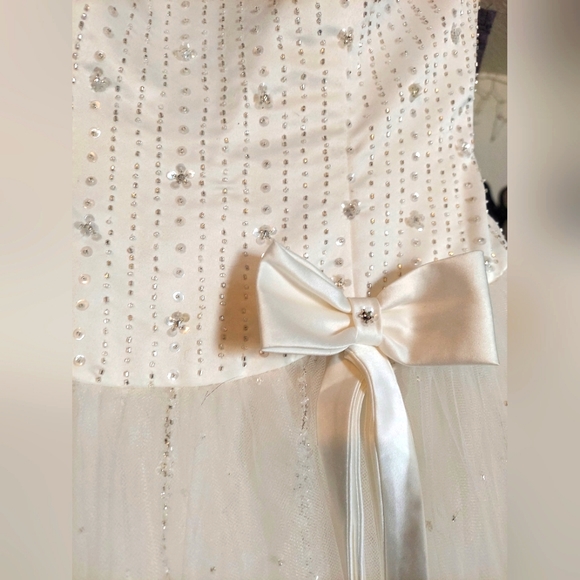 Beautiful Pearl Ivory Sequin Rhinestone Sweet 16 Dress Amazing Condition - Picture 5 of 9